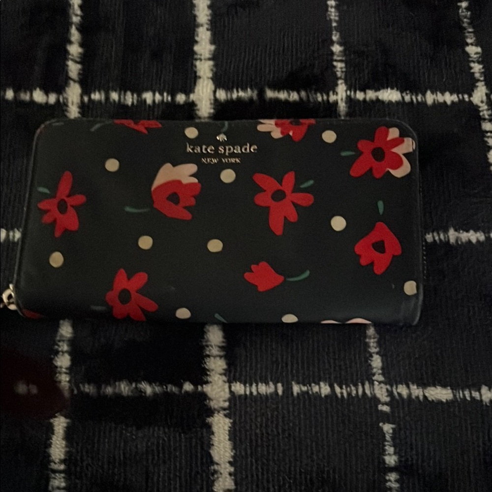 Kate Spade Black Floral Wallet